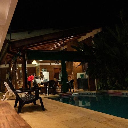 Managua Apart Hotel Пуэрто-Игуасу Экстерьер фото