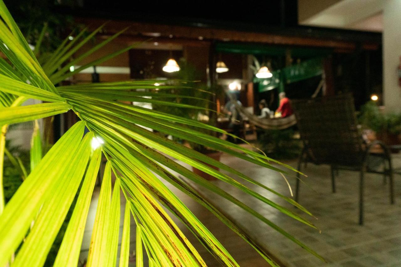 Managua Apart Hotel Пуэрто-Игуасу Экстерьер фото