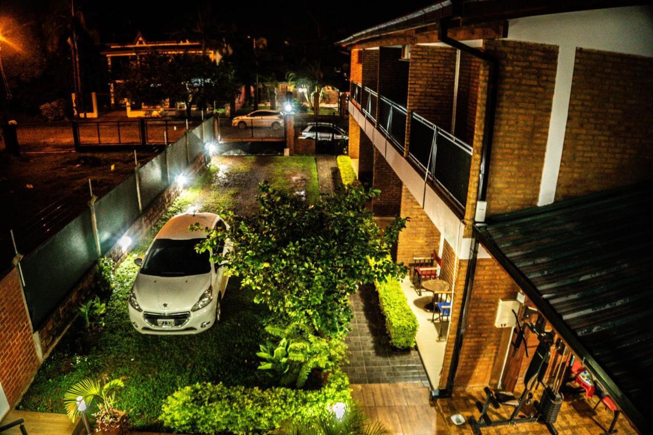 Managua Apart Hotel Пуэрто-Игуасу Экстерьер фото